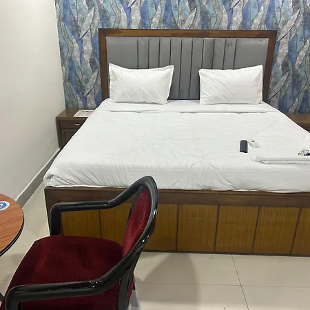 Hotel Collection O Kachiguda Railway Station